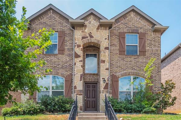 5813 Burgundy Rose Drive, Fort Worth, TX 76123