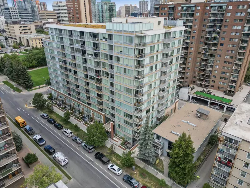 626 14 AVE SW #1006, Calgary, AB T2R 0X4