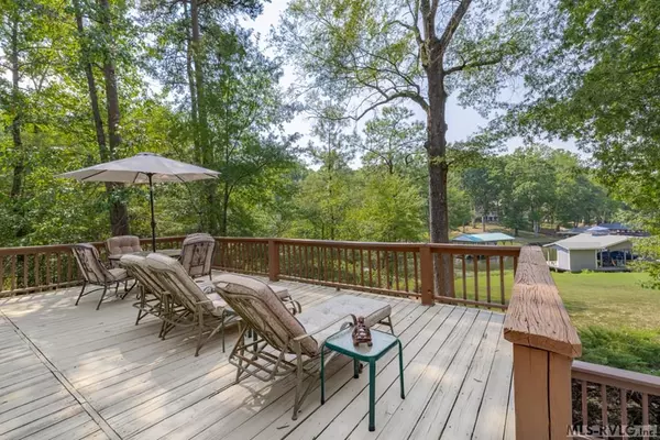 Littleton, NC 27850,139 Persimmon Lane