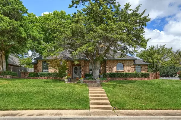 1401 Covington Drive, Desoto, TX 75115