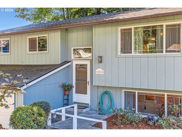 303 SE PALOMA AVE, Gresham, OR 97080