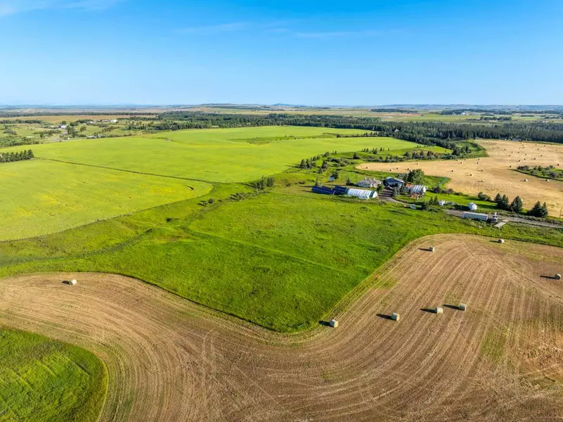 33130 Township Road 241, Rural Rocky View County, AB T3Z 2Y6