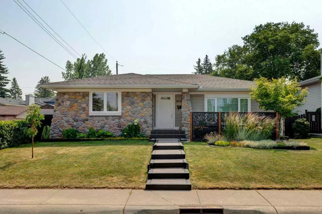 Calgary, AB T2J 3N3,204 Lake Adams CRES SE