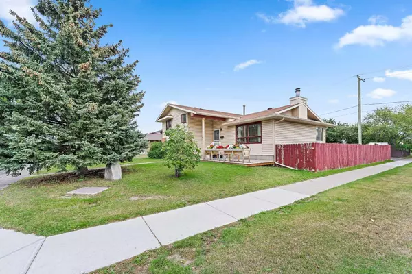 Calgary, AB T1Y 5B5,87 Templebow WAY NE