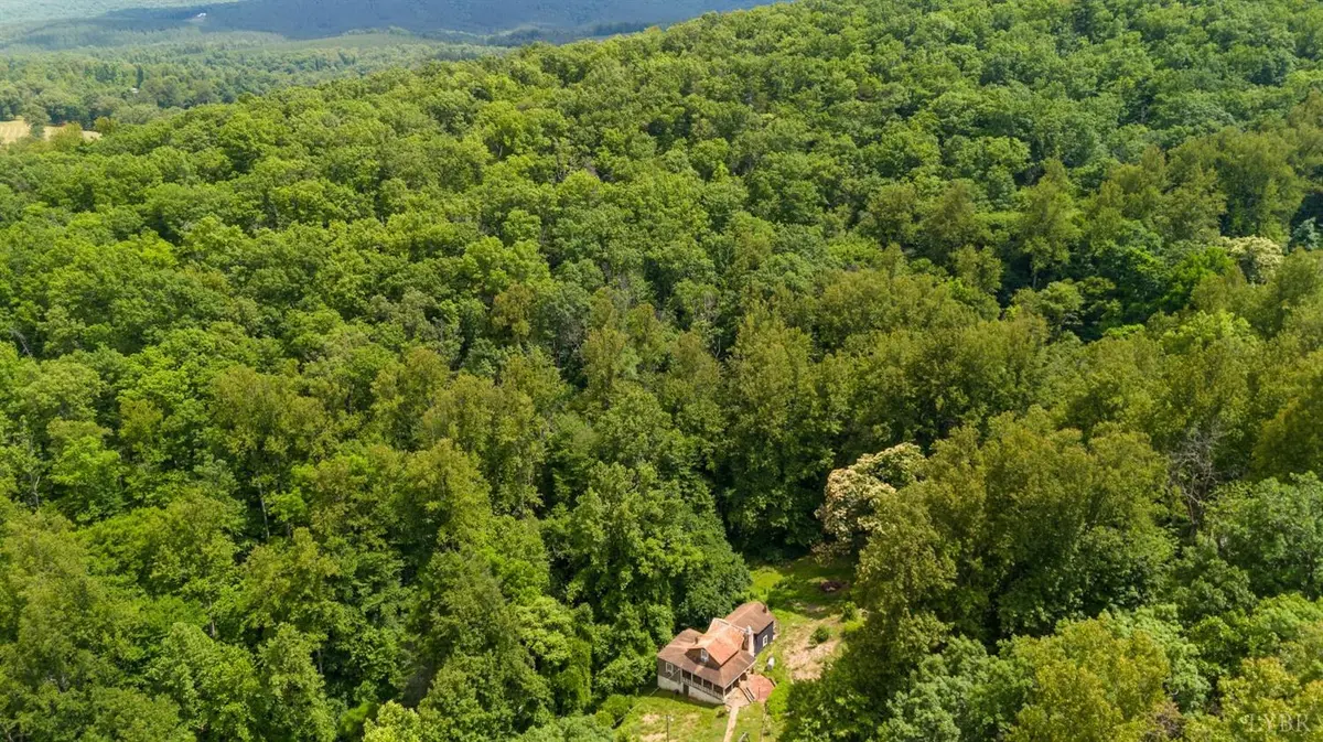 Shipman, VA 22971,307 Drumheller Ln #303