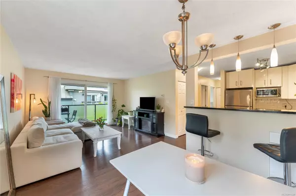 Victoria, BC V8T 2B4,1342 Hillside Ave #404