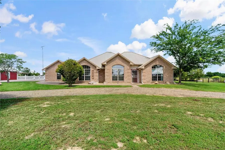 2121 Farm Road 1500, Sumner, TX 75486