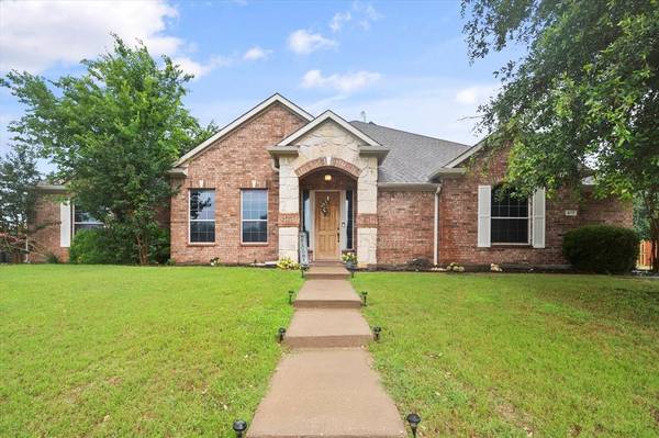 417 Panther Peak Drive,  Midlothian,  TX 76065