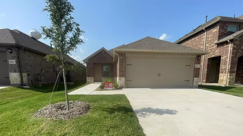 837 Moonwake Drive, Lavon, TX 75166