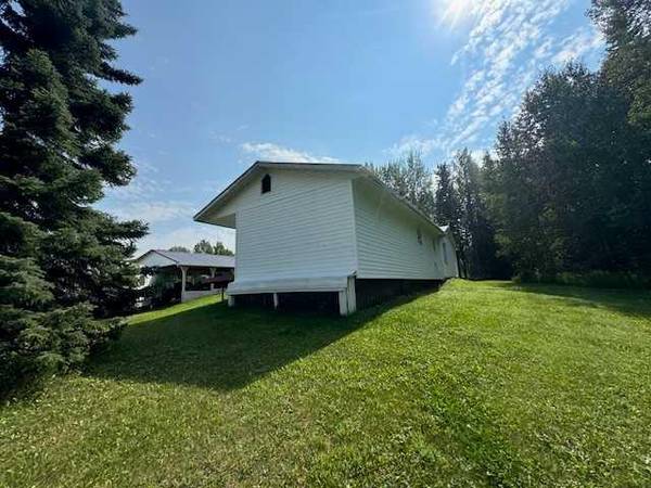 Rural Yellowhead County, AB T7E 3H4,16107 Township Road 540A