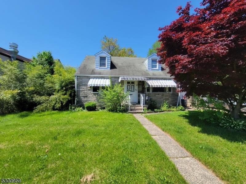 16 S 3rd Ave, Manville Boro, NJ 08835