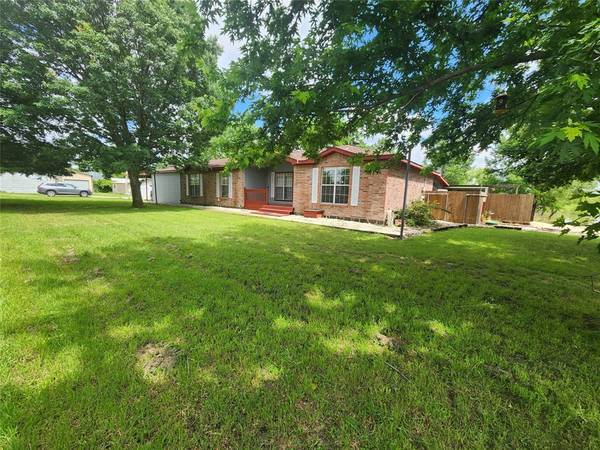 2820 Bois D Arc Road,  Combine,  TX 75159