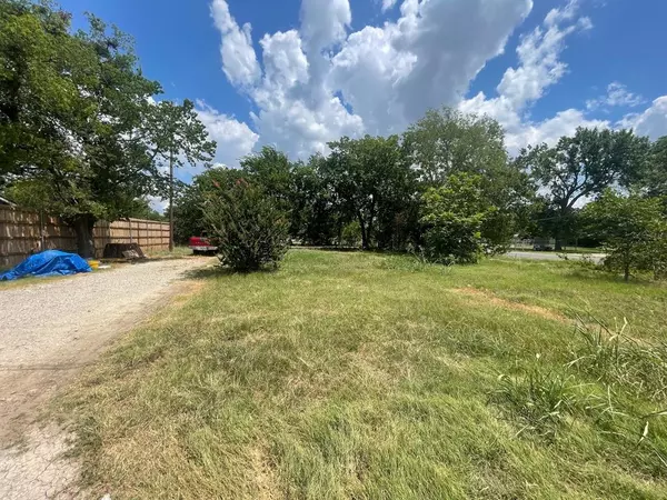 Anna, TX 75409,229 E 7th Street