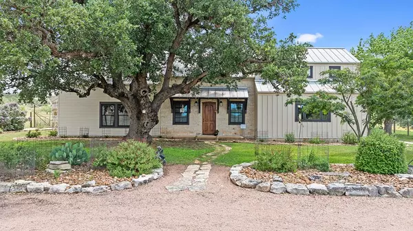 Fredericksburg, TX 78624,544 -- Alfred Henke Rd