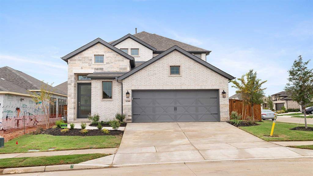 9300 Paintbrush Drive, Oak Point, TX 75068