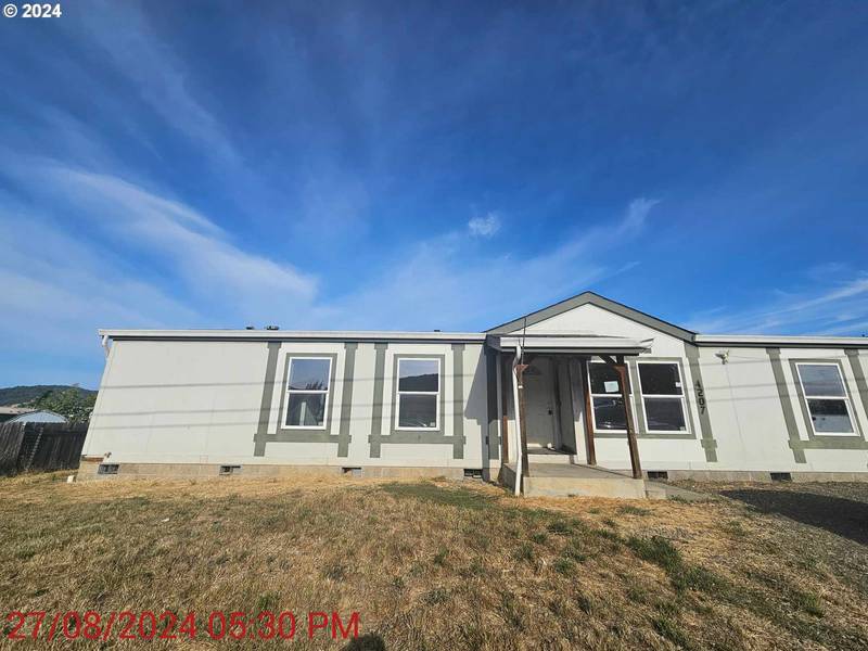 4207 HANNA ST, Roseburg, OR 97471