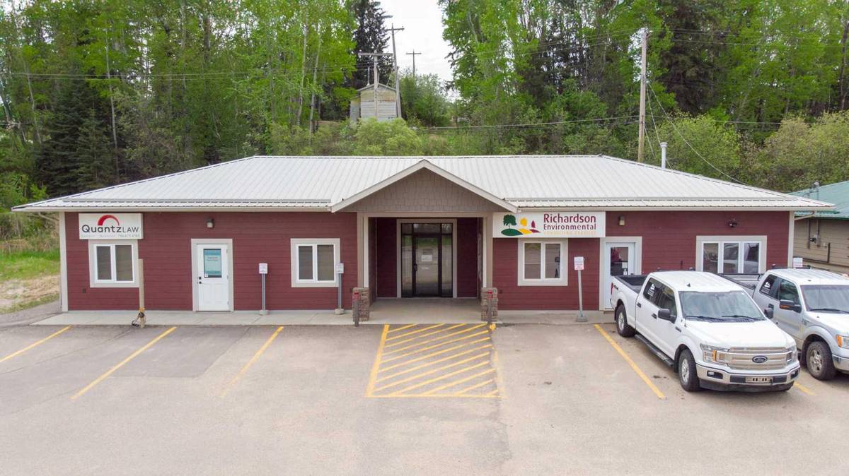 Athabasca, AB T9S 1M2,5408 50 AVE