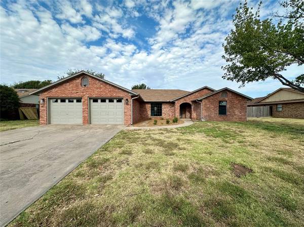 3613 Kings Way, Altus, OK 73521