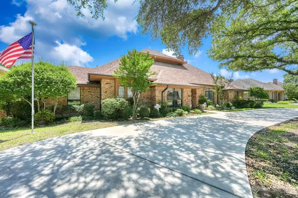 1414 Seminary Ridge,  Garland,  TX 75043