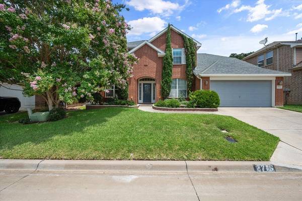 2715 Fox Creek Trail, Arlington, TX 76017