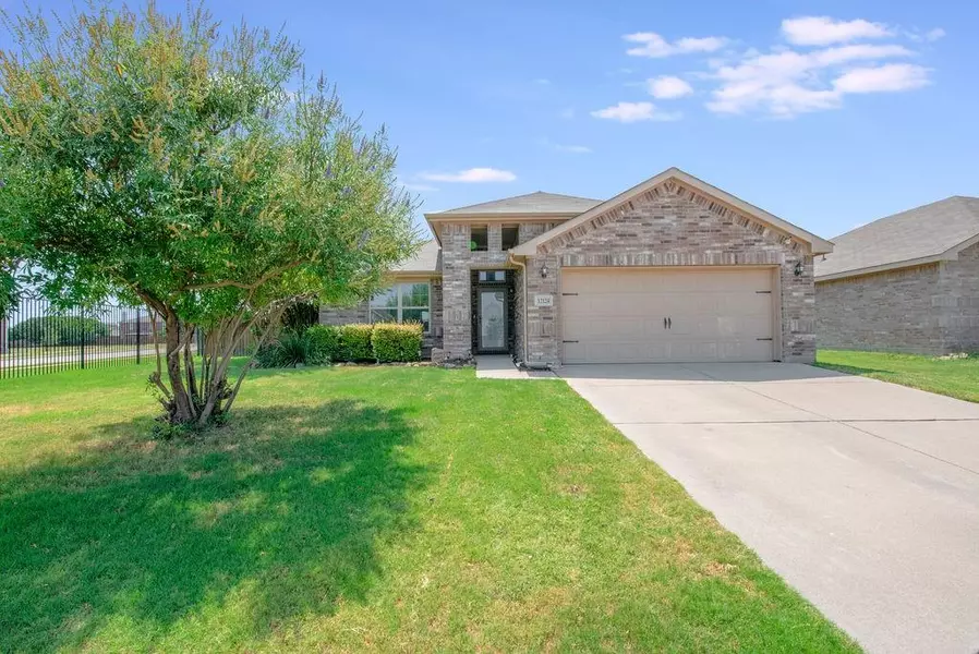 12124 Castleford Way, Fort Worth, TX 76036