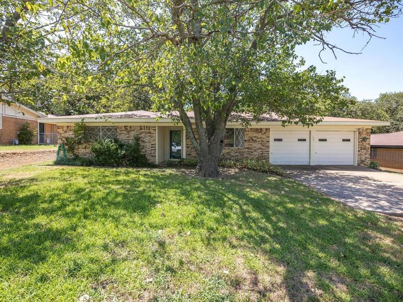 173 Edwards Drive, Bowie, TX 76230