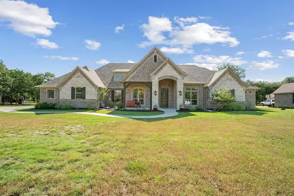 341 Sugartree Circle, Brock, TX 76462