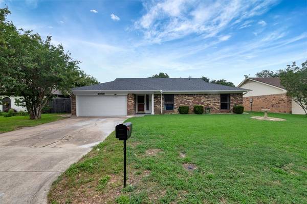 4009 Chestnut Street, Fort Worth, TX 76137