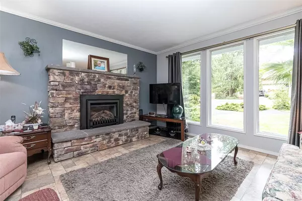 Qualicum Beach, BC V9K 1L3,247 Sunningdale Rd