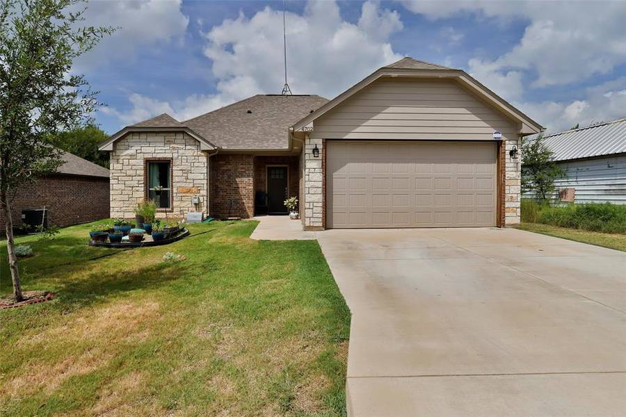 4702 Pecos Street, Granbury, TX 76048