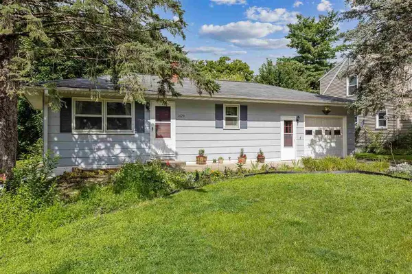 Iowa City, IA 52240,1629 Broadway St