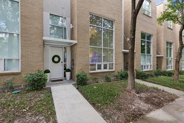 4060 Travis Street #3,  Dallas,  TX 75204