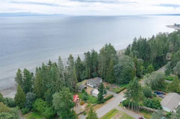 Bowser, BC V0R 1G0,4559 Maple Guard Dr