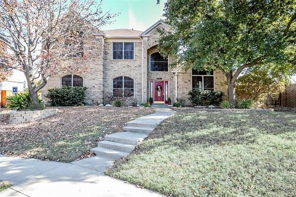 2100 Hampton Court, Carrollton, TX 75006