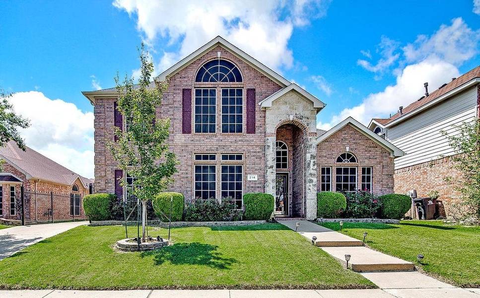 214 Adirondack Trail, Arlington, TX 76002