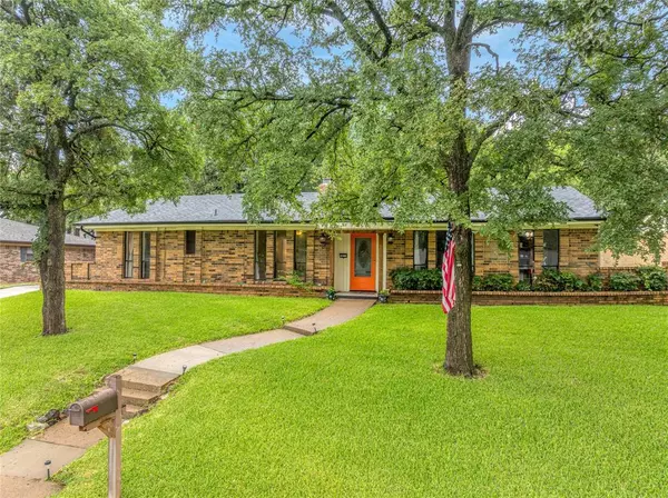 1813 Jamaica Lane, Sherman, TX 75092