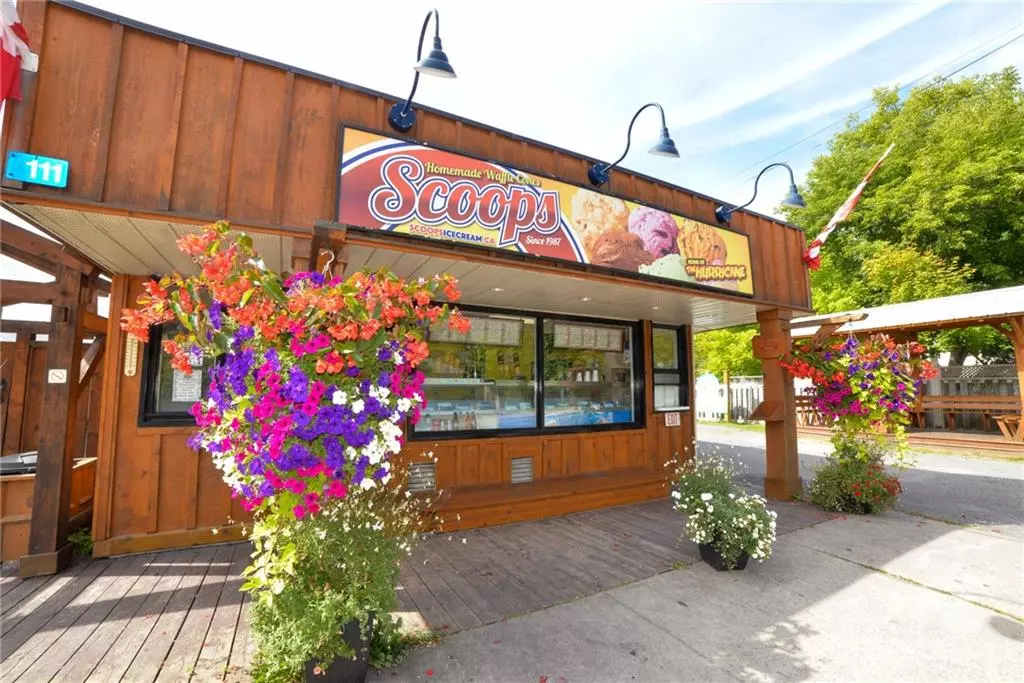 Pakenham, ON K0A 2X0,111 WABA RD