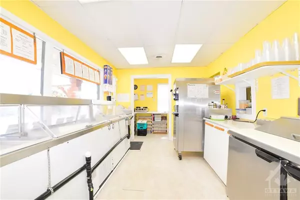 Pakenham, ON K0A 2X0,111 WABA RD