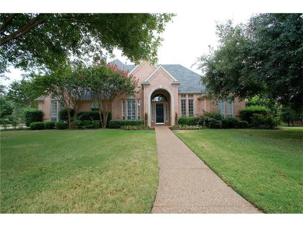 801 Columbia Drive, Southlake, TX 76092