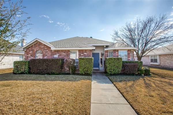 7214 Maplewood Drive, Rowlett, TX 75089