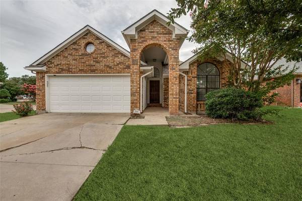 100 White Sands Trail, Irving, TX 75063