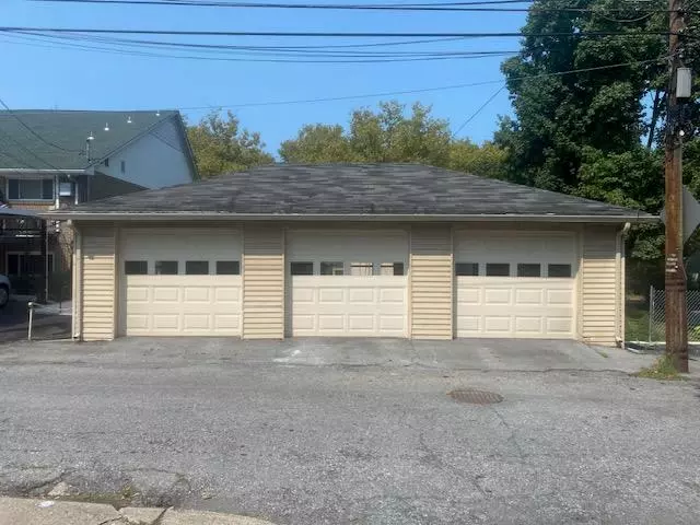 Allentown City, PA 18104,2336 Hamilton Street #Garage