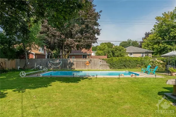 Ottawa, ON K1Z 7Y3,1351 RAVEN AVE