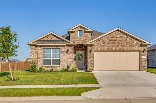 2844 Desert Lily Lane, Fort Worth, TX 76108