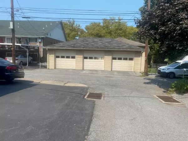 Allentown City, PA 18104,2336 Hamilton Street #Garage