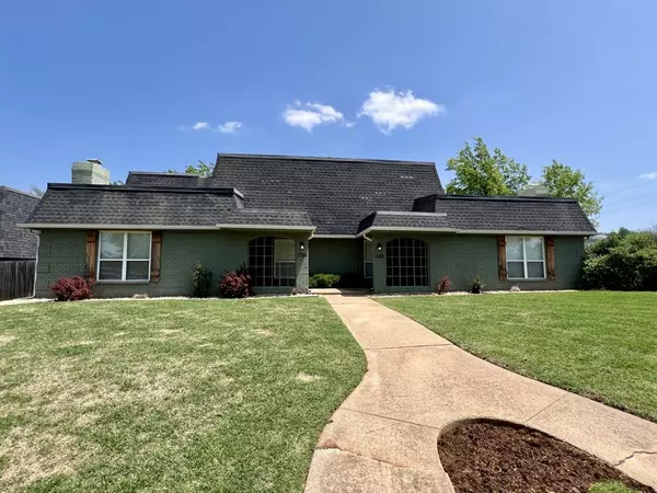 11004 Springhollow Road, Oklahoma City, OK 73120