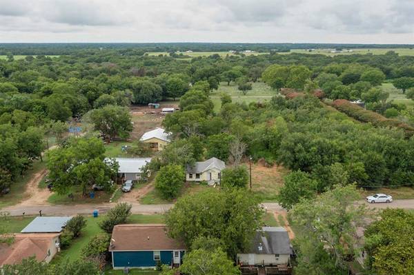 203 N Harding Street, Dawson, TX 76639