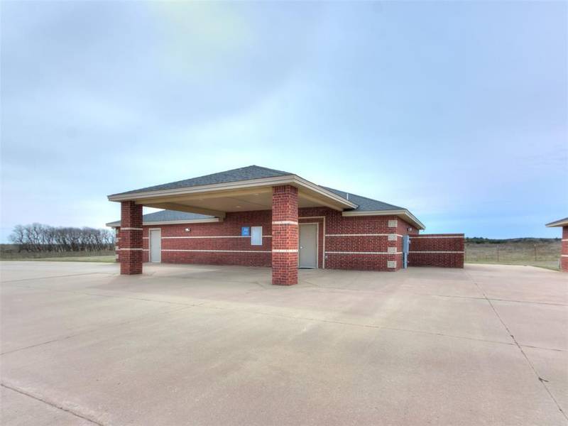 3301 E OK-3 Highway, Watonga, OK 73772