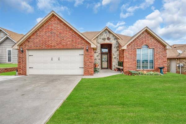 309 Ridgecrest Drive, Elk City, OK 73644