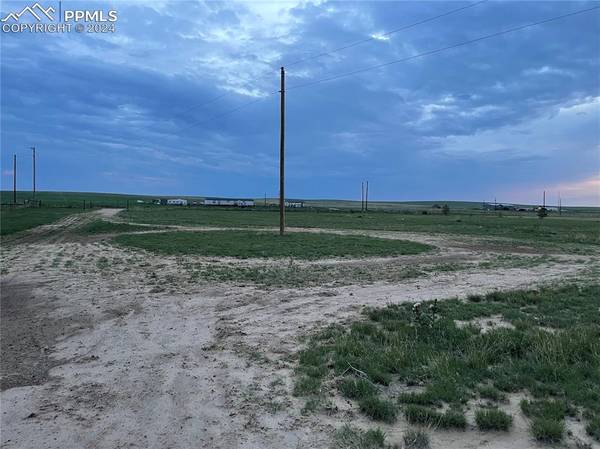 7925, 8250 Edison RD, Yoder, CO 80864